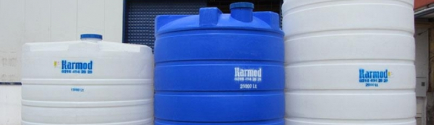 farkli-renklerde-uretilen-polietilen-su-depolari-nasil-uretiliyor-3-1769436987